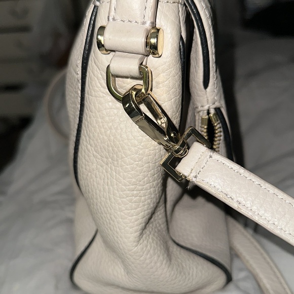 Kate spade cream pebbled leather crossbody with removable adjustable strap cute - Picture 3 of 10